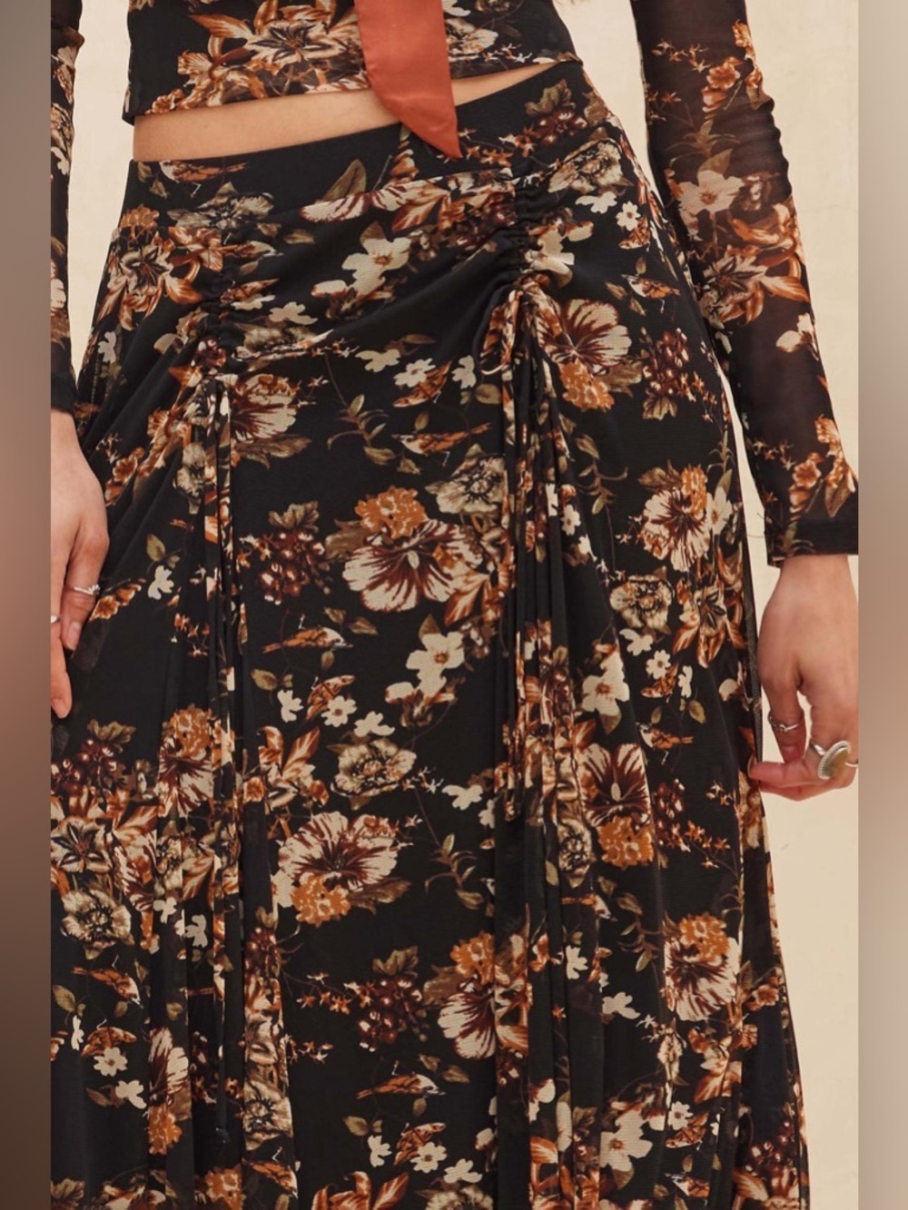 Promesa Cinched Asymmetrical Floral Print Gypsy Boho Maxi Skirt - Picture 5 of 7